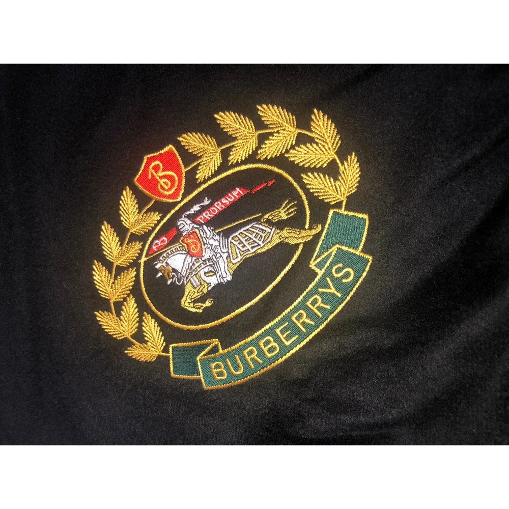 Burberry Stole Scarf‎ Wrap Black Embroidered Crest 100% Cashmere Scotland NEW - Picture 5 of 11